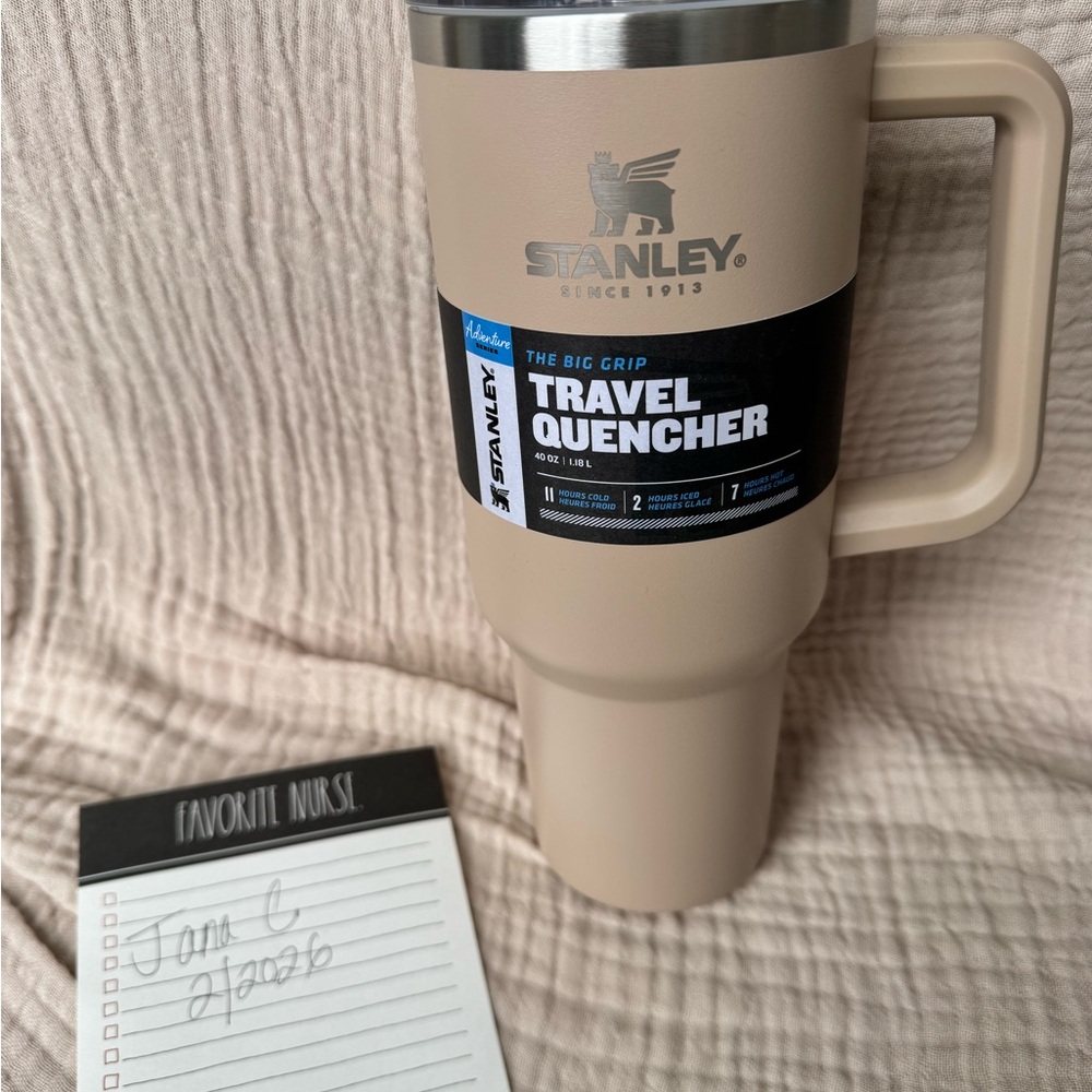 Stanley 40oz Quencher NWT OG driftwood